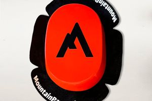 Kneeslider hout oranje