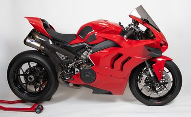 Ducati panigale v4